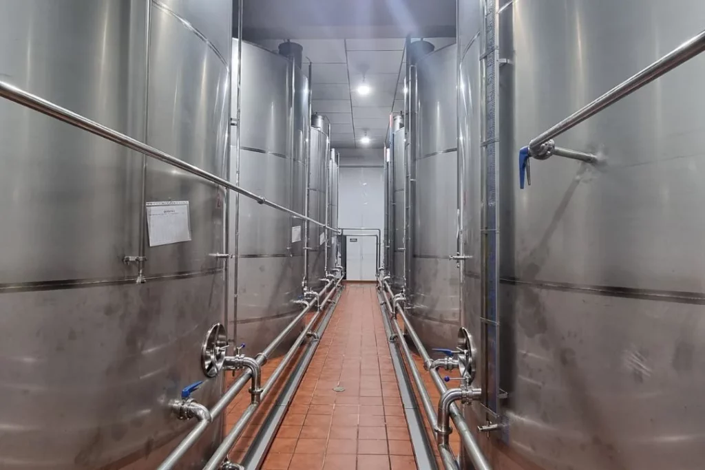 Bodega de almacenamiento del AOVE de Olipaterna